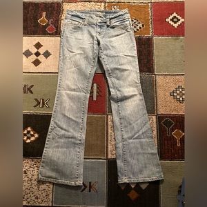 American eagle low rise vintage y2k bootcut light wash jeans.